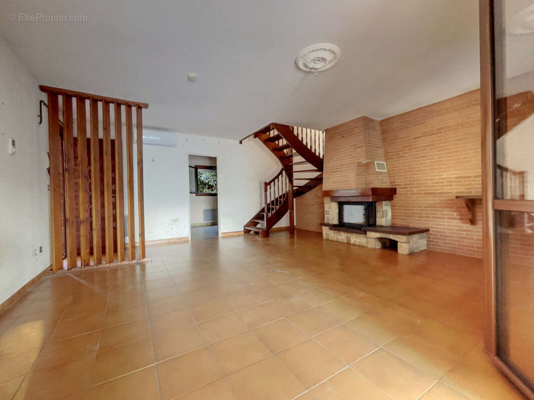 Maison à VILLENEUVE-TOLOSANE