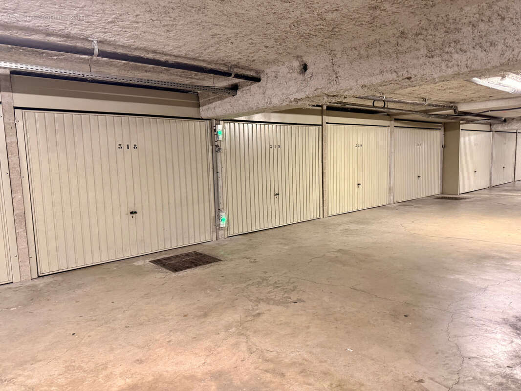 Appartement à LE BLANC-MESNIL