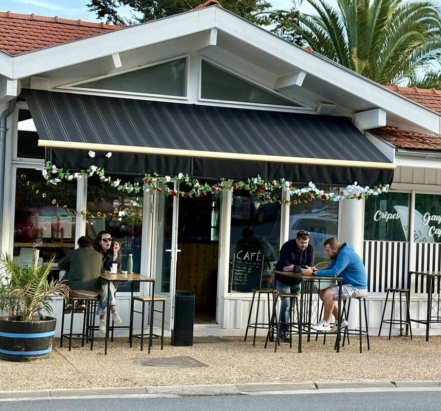 Commerce à LEGE-CAP-FERRET