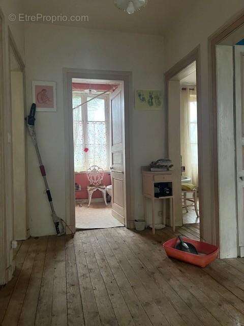 Maison à CAPELLE-LES-GRANDS