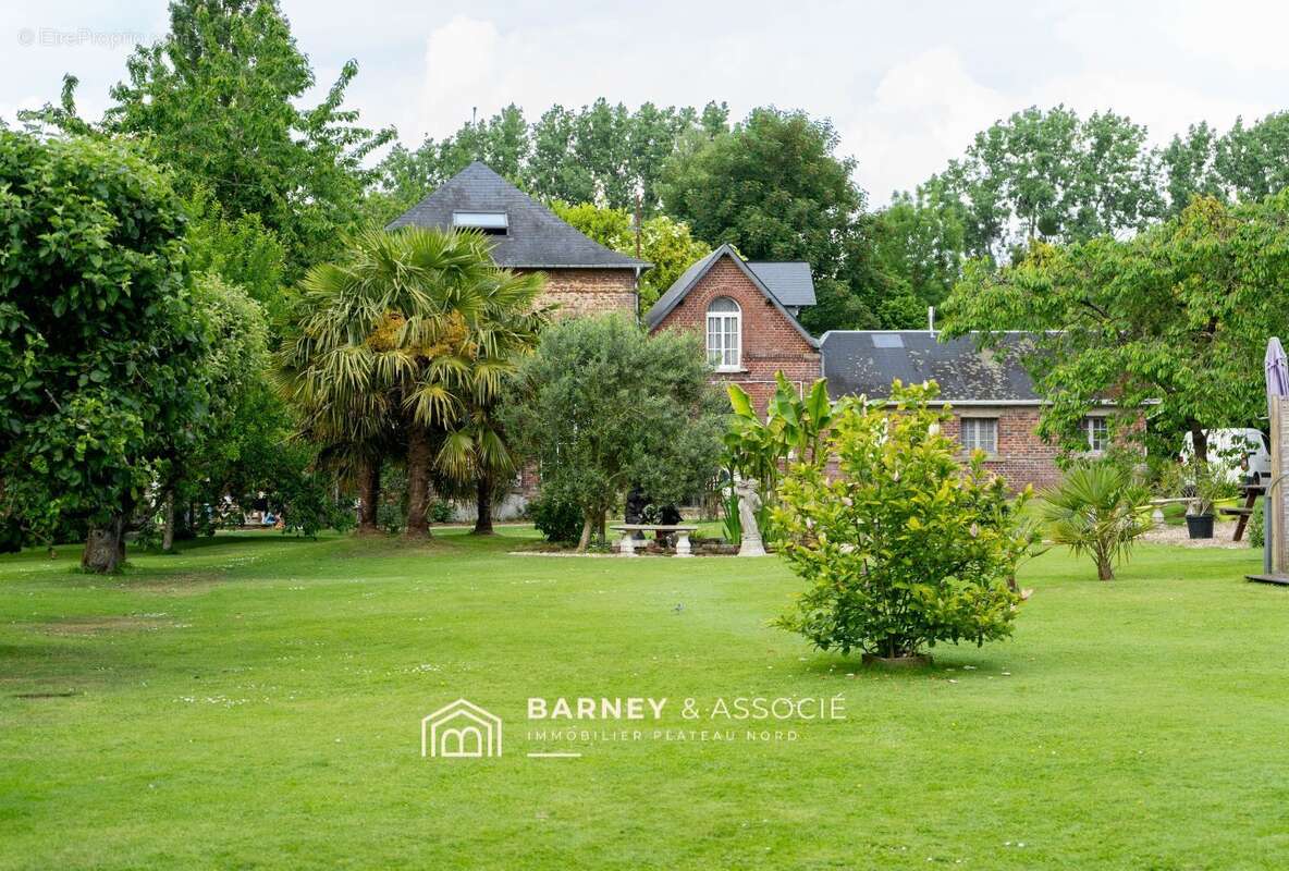 Maison à SAINT-JACQUES-SUR-DARNETAL