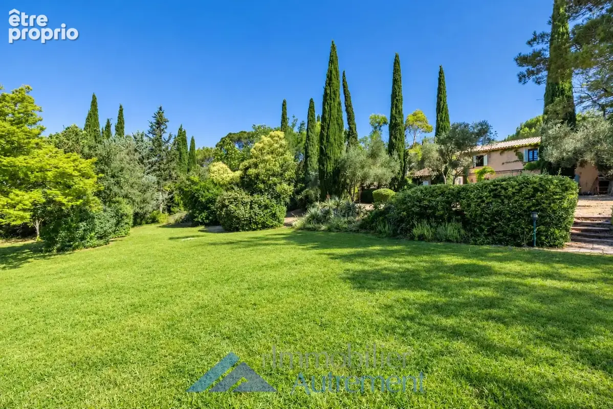 Villa provençale avec piscine à Beaurecueil - photo 2