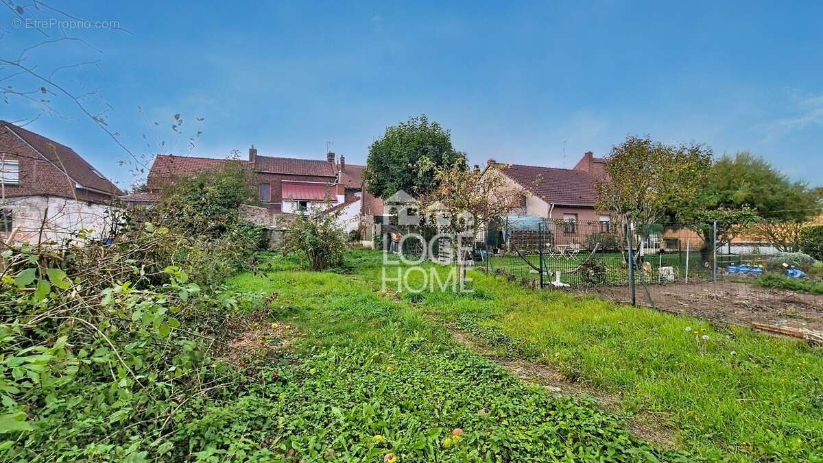 Jardin - Maison à DOURGES