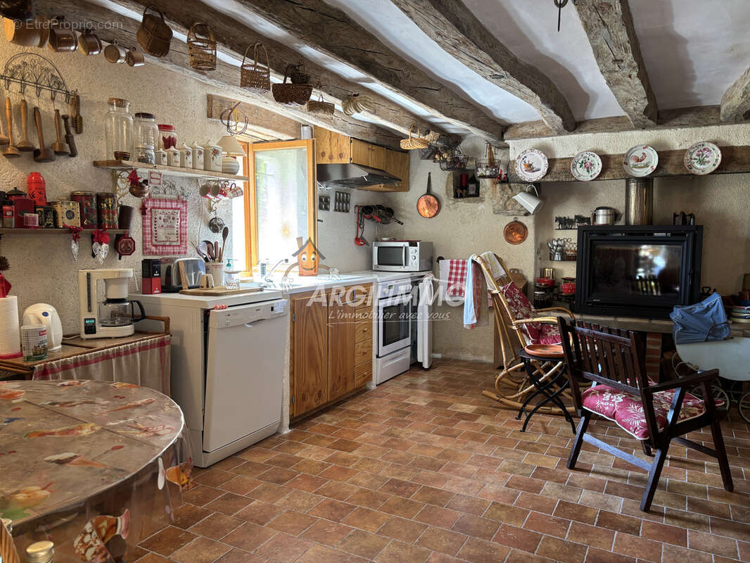 Maison à LE BREIL-SUR-MERIZE