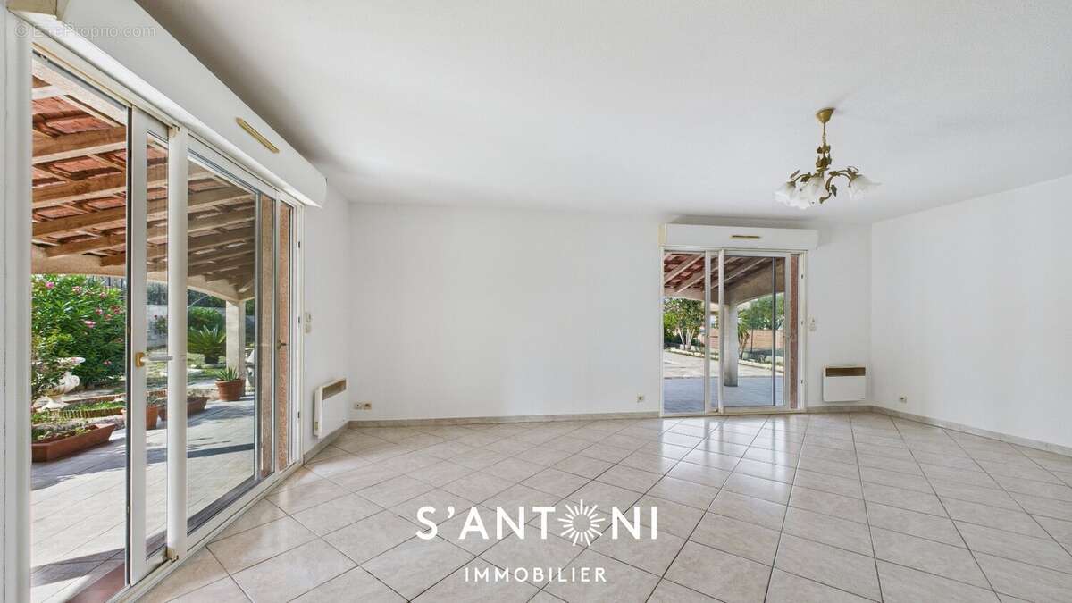 Maison à PUISSALICON