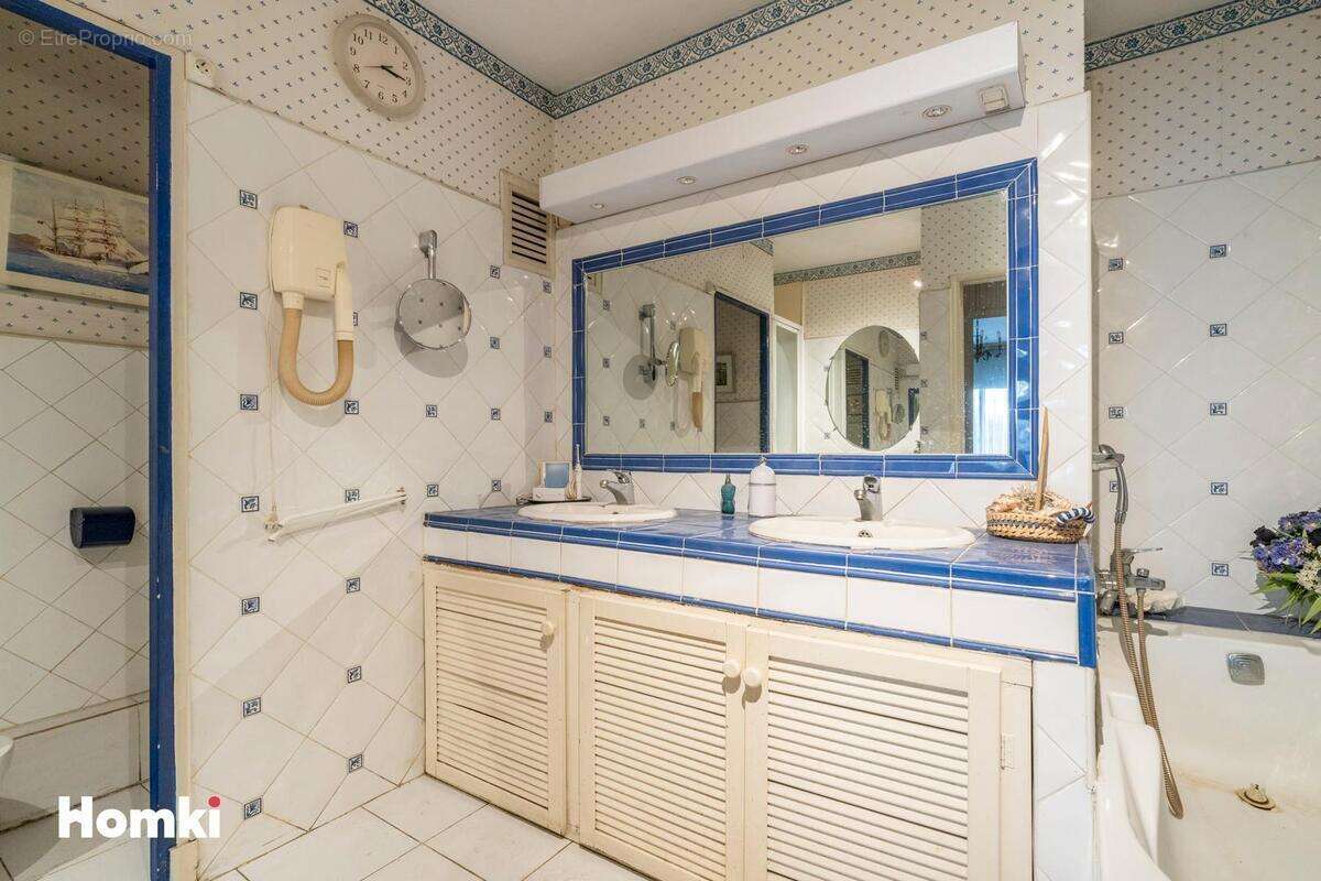 Appartement à MARSEILLE-8E