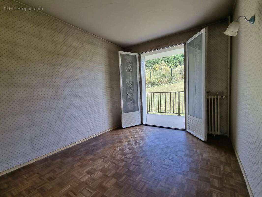 Appartement à BEYNES