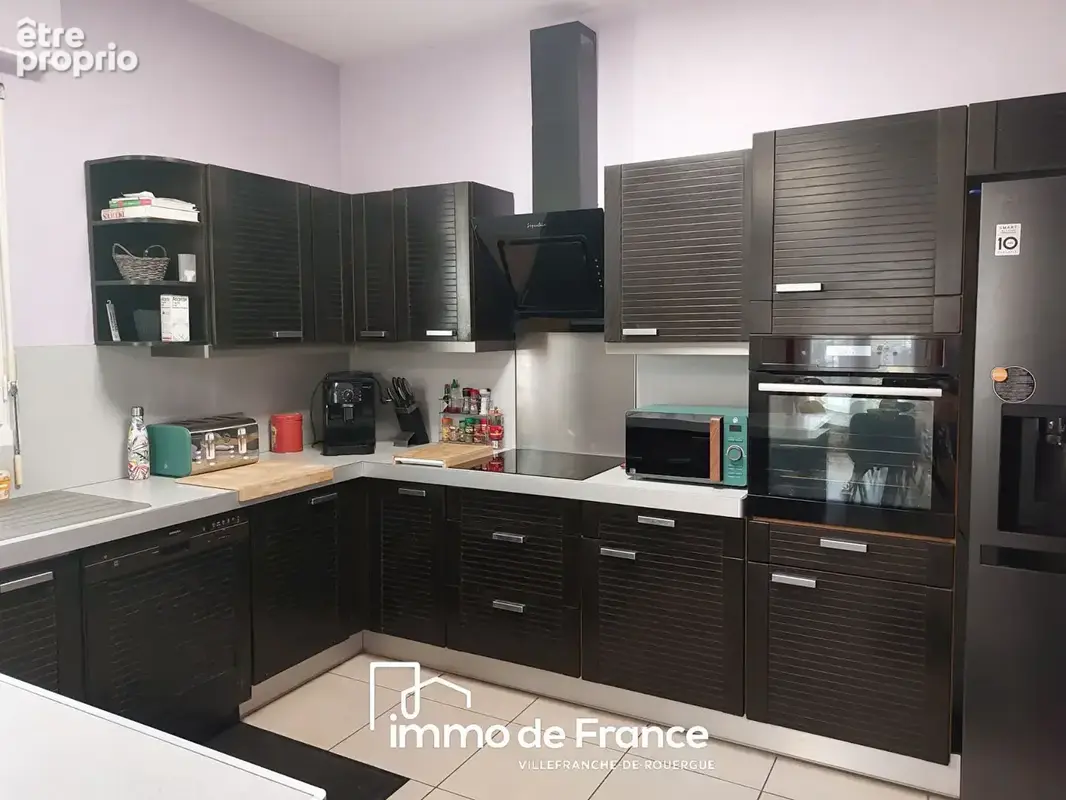Maison de plain-pied avec piscine sur un terrain de 2 478 m² - photo 6