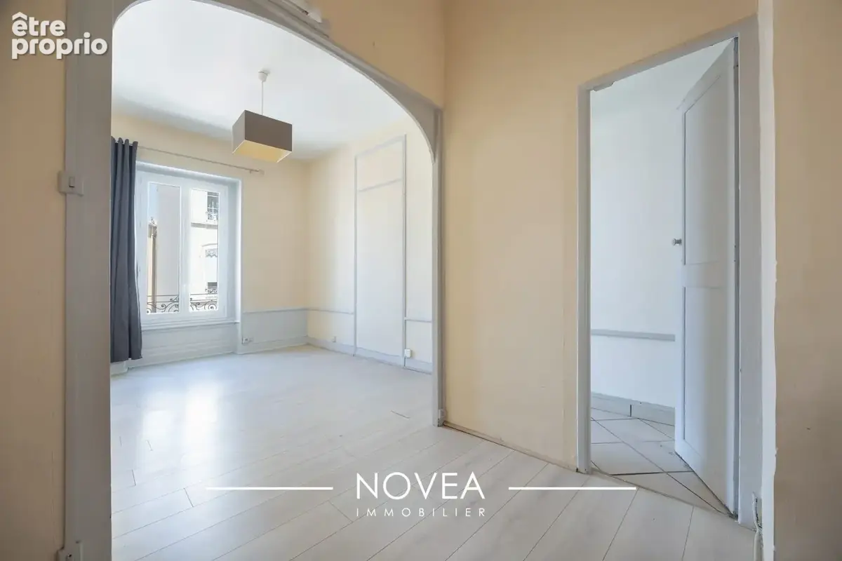 Appartement à LYON-6E