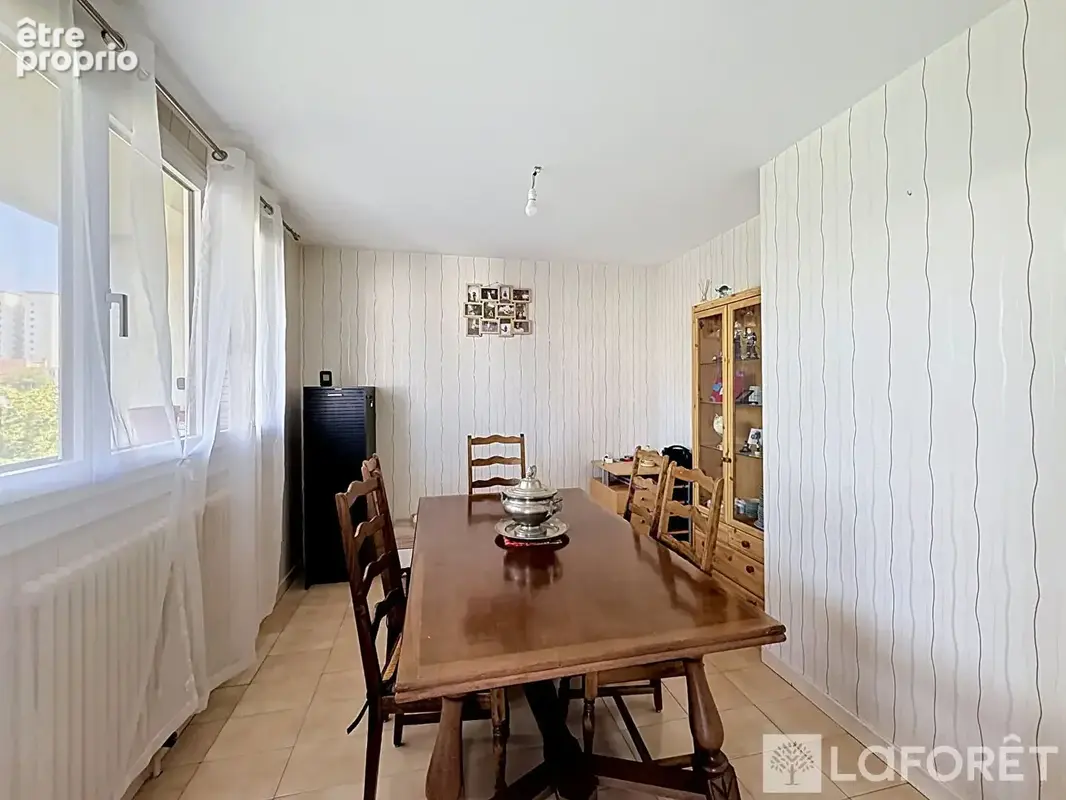 Appartement Bourgoin Jallieu Centre-Ville 5pièces 86.50 m2 - photo 6