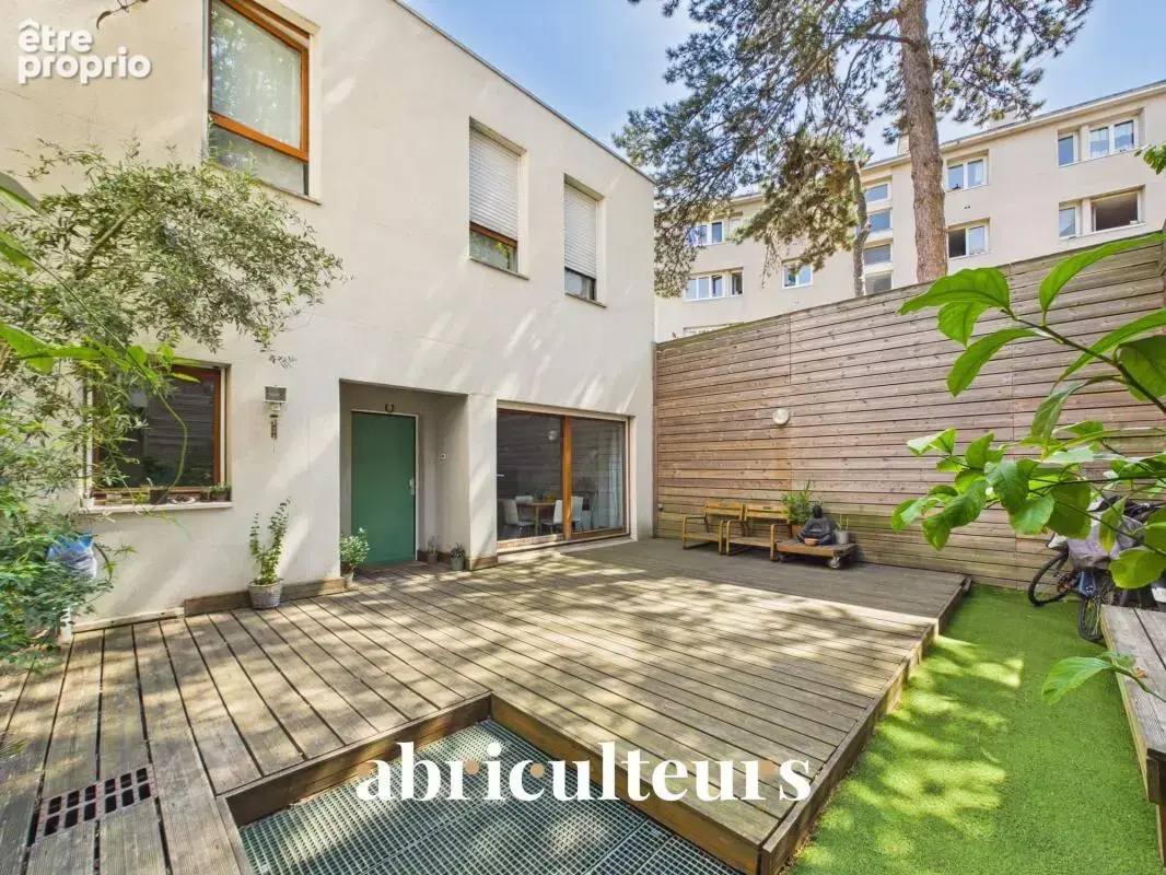 Maison à PARIS-20E
