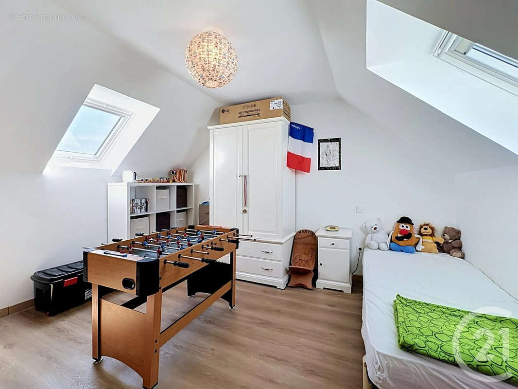 Maison 118 m² à Jouy-Le-Potier  - photo 13