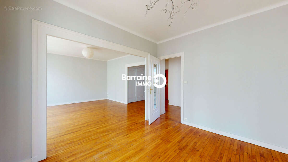 A vendre barraine immo - appartement t4 lumineux avec balcons en plein coeur du quartier siam à brest - photo 4