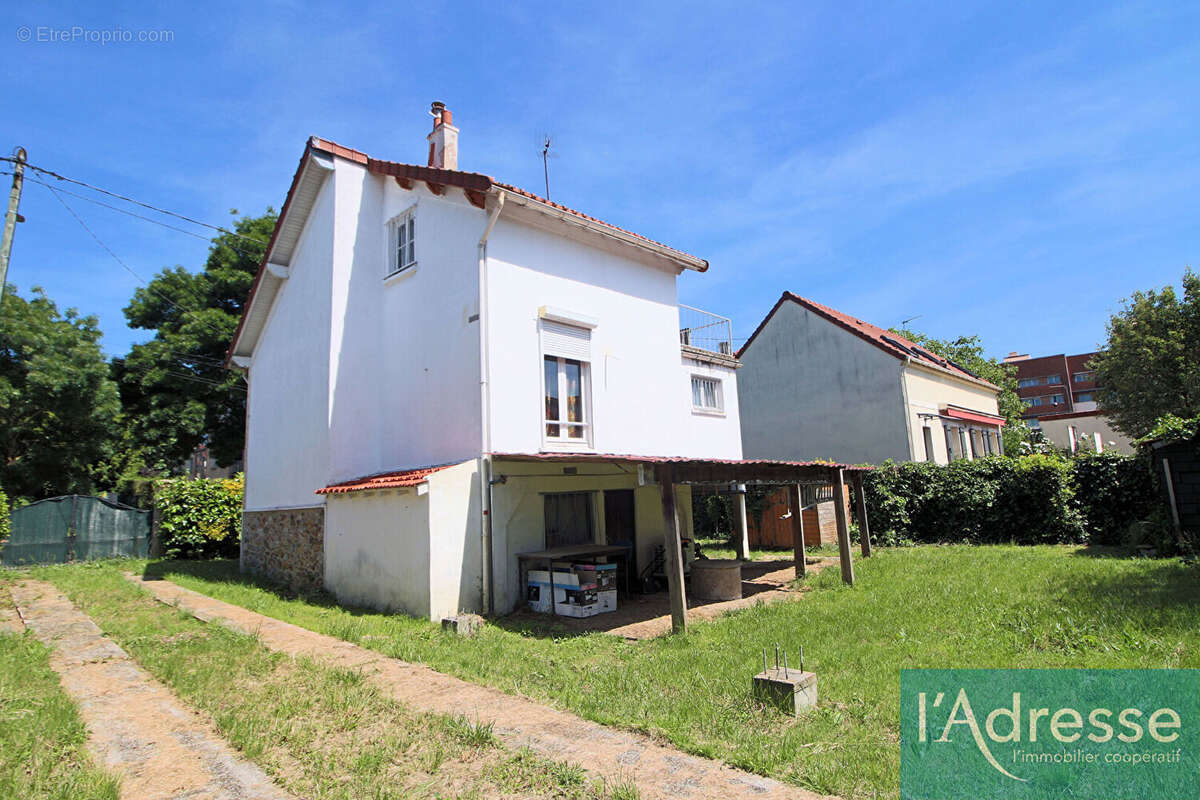 Maison à VIRY-CHATILLON