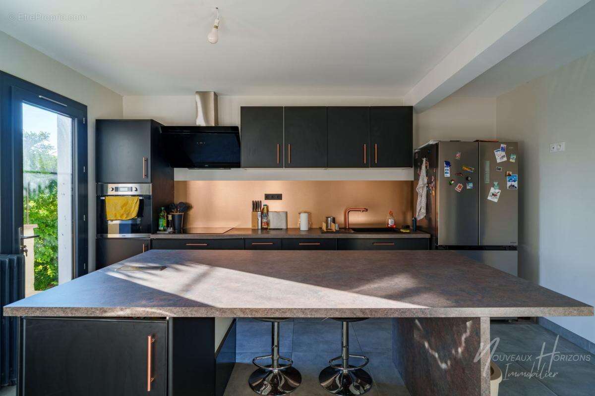 Maison à VERNEUIL-SUR-VIENNE