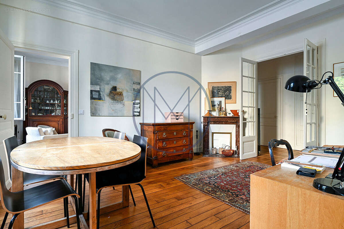 Appartement à VERSAILLES
