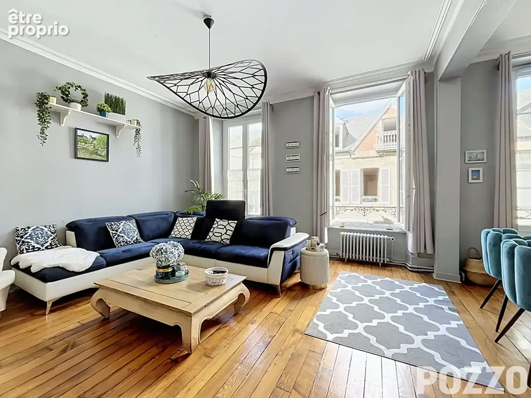 Appartement à VILLEDIEU-LES-POELES