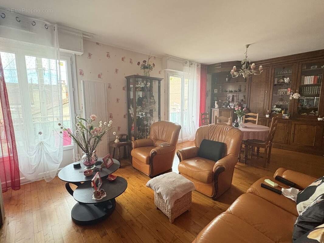 Appartement à COGNAC