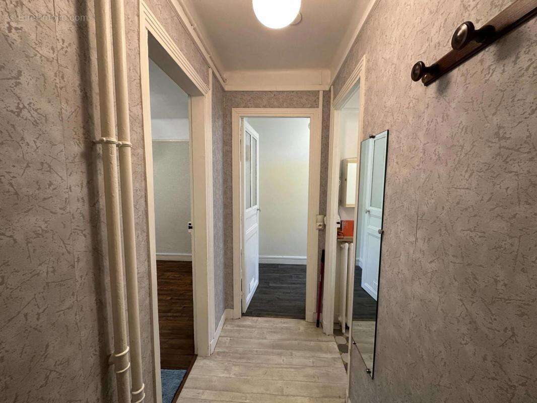 Appartement à PARIS-20E