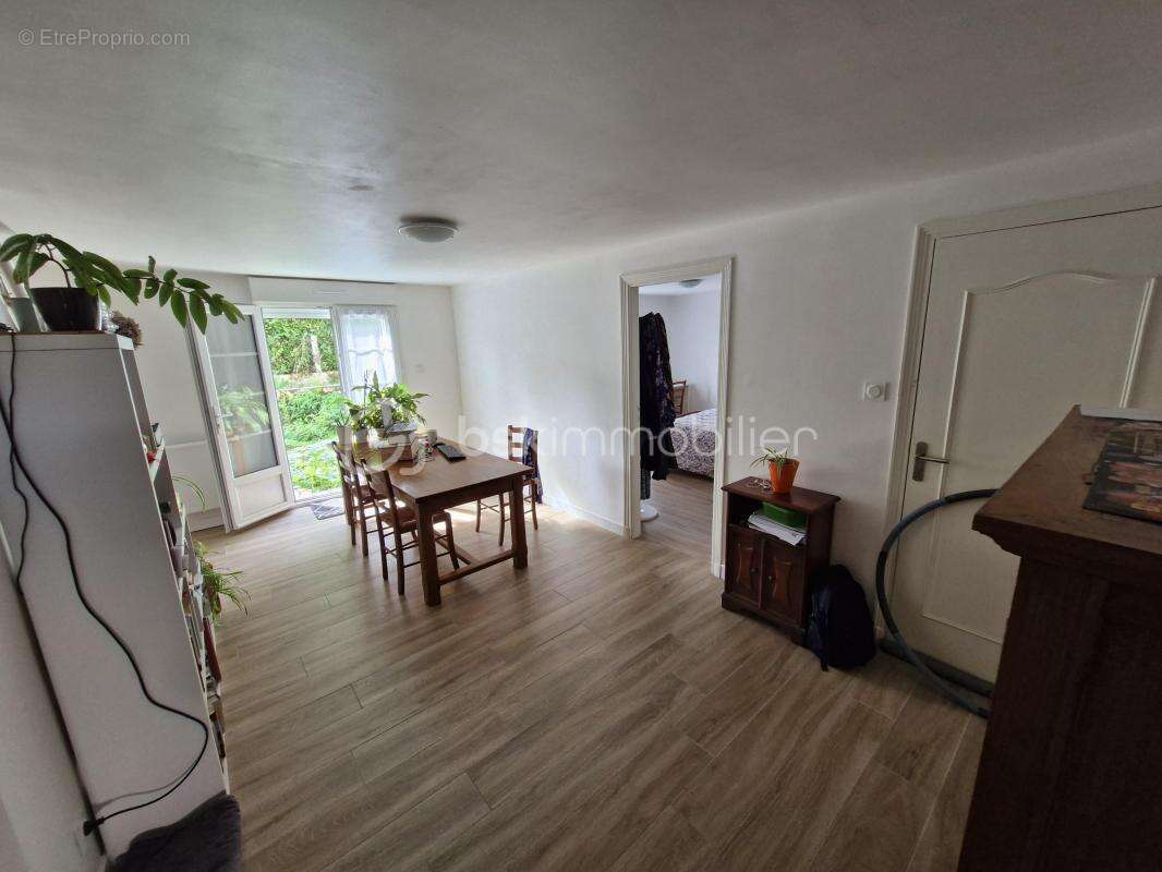 Maison à PINEUILH