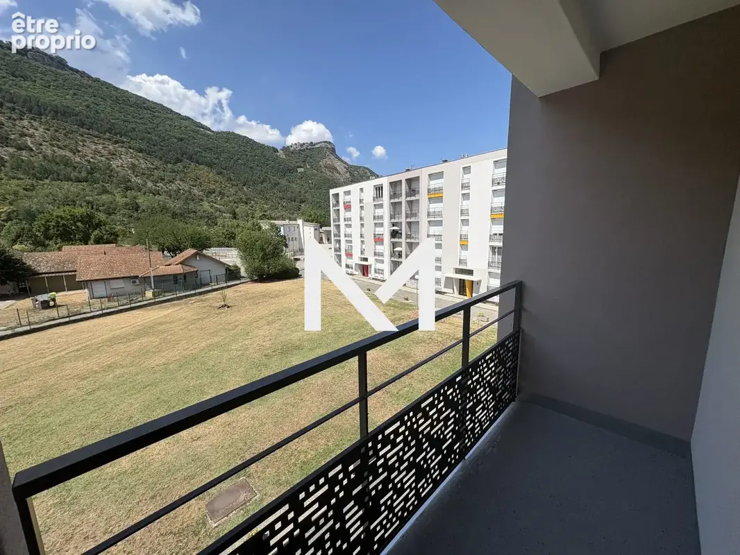 Appartement 79 m² à Vif  - photo 3