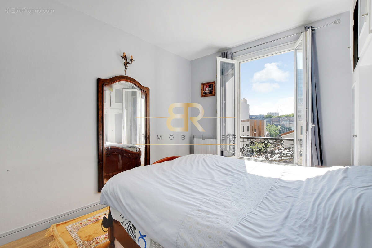 Appartement à CLICHY