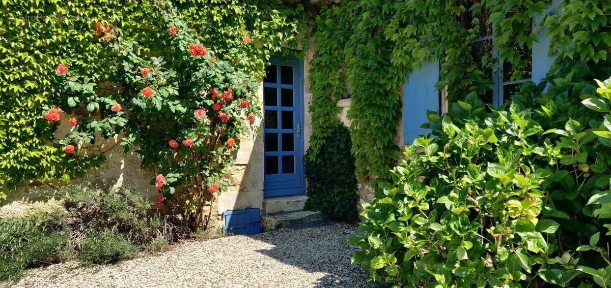 Maison à RUFFEC