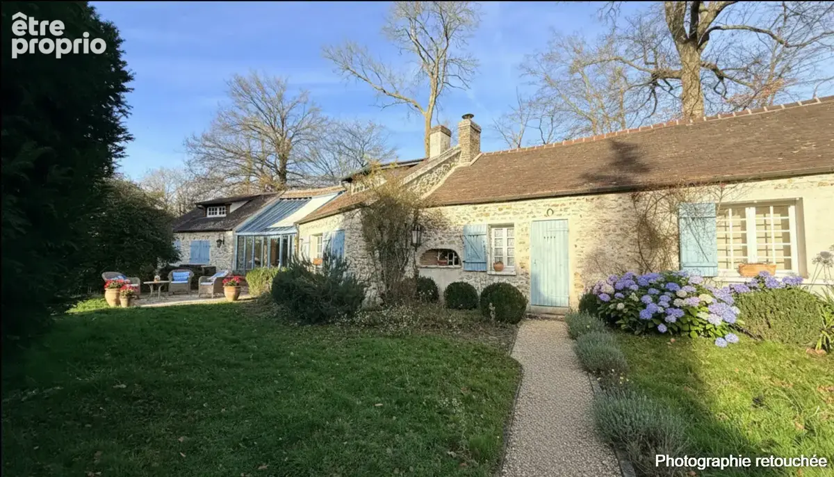 Maison à AUTOUILLET