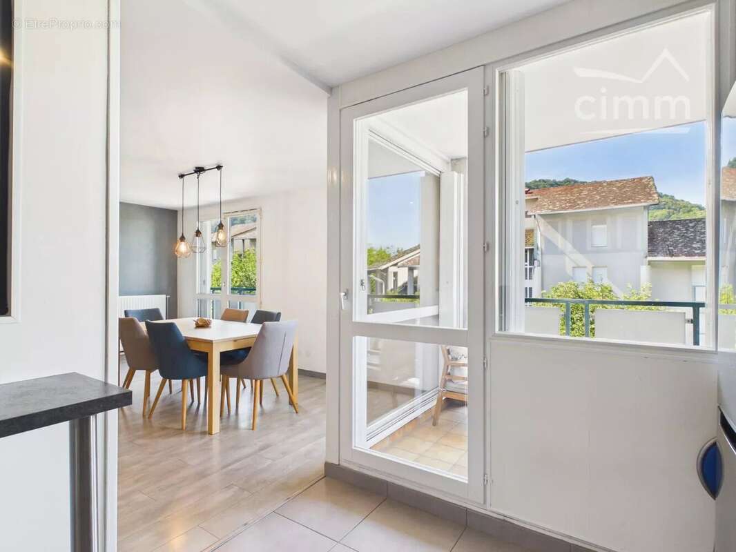 Appartement lumineux 4 pièces à Gières avec garage. - photo 6