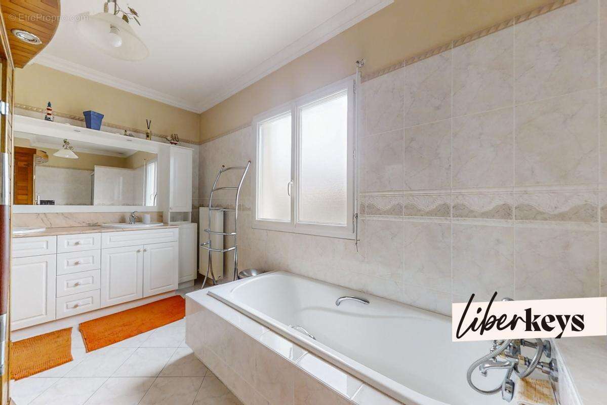 Maison à LE BOUSCAT