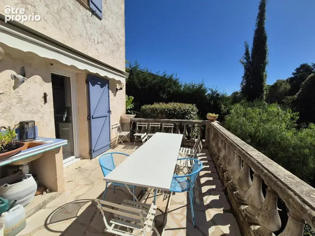 Maison 141 m² à Vence  - photo 2