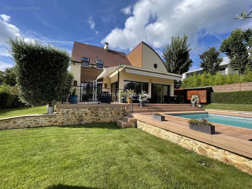 Maison à SOISY-SUR-SEINE