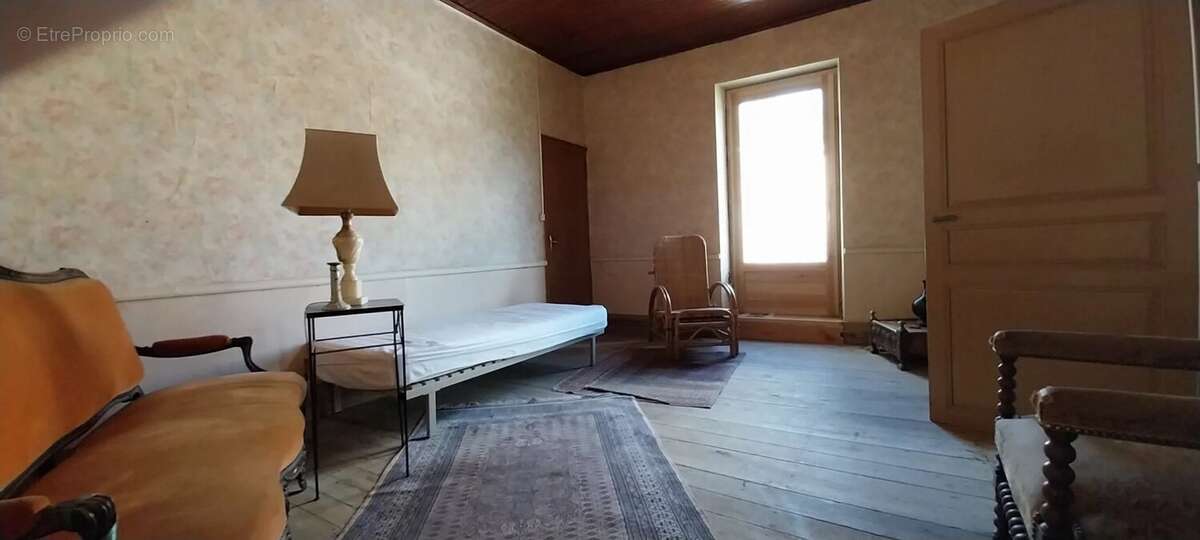 Maison à CAYLUS
