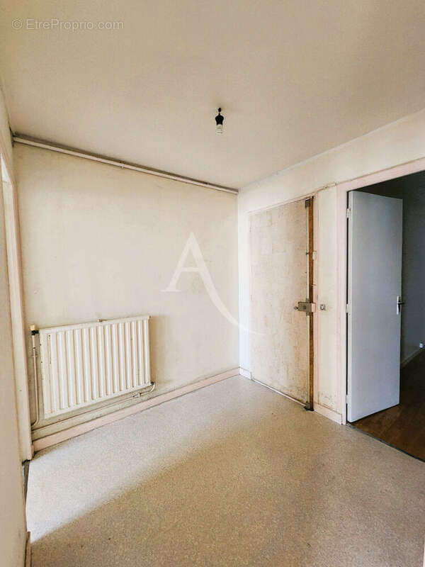 Appartement à FRESNES