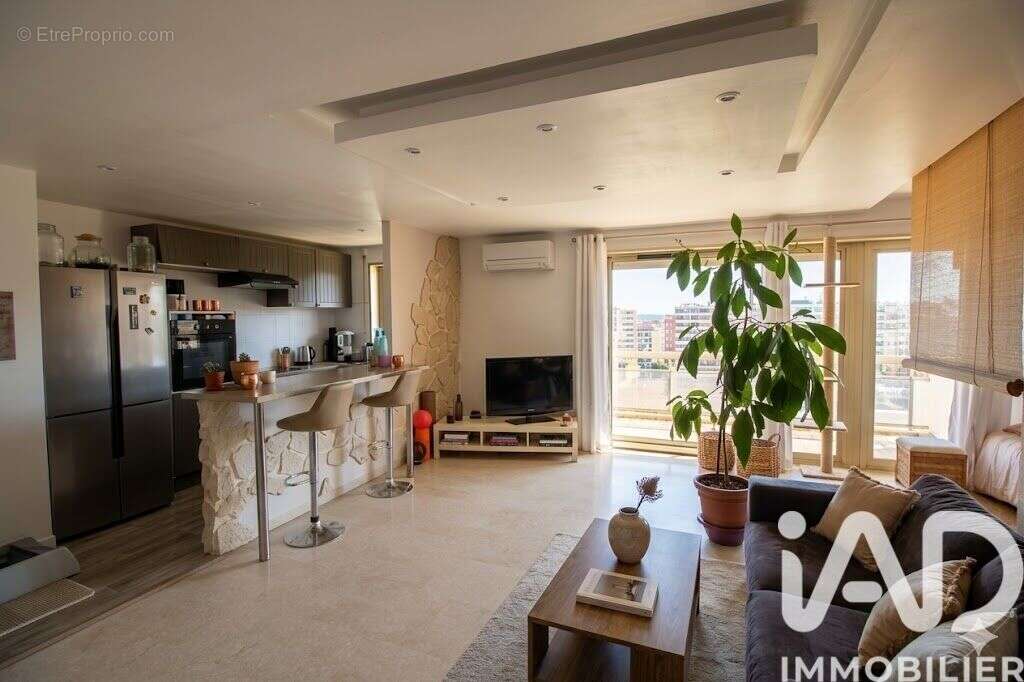 Photo 2 - Appartement à MARSEILLE-6E