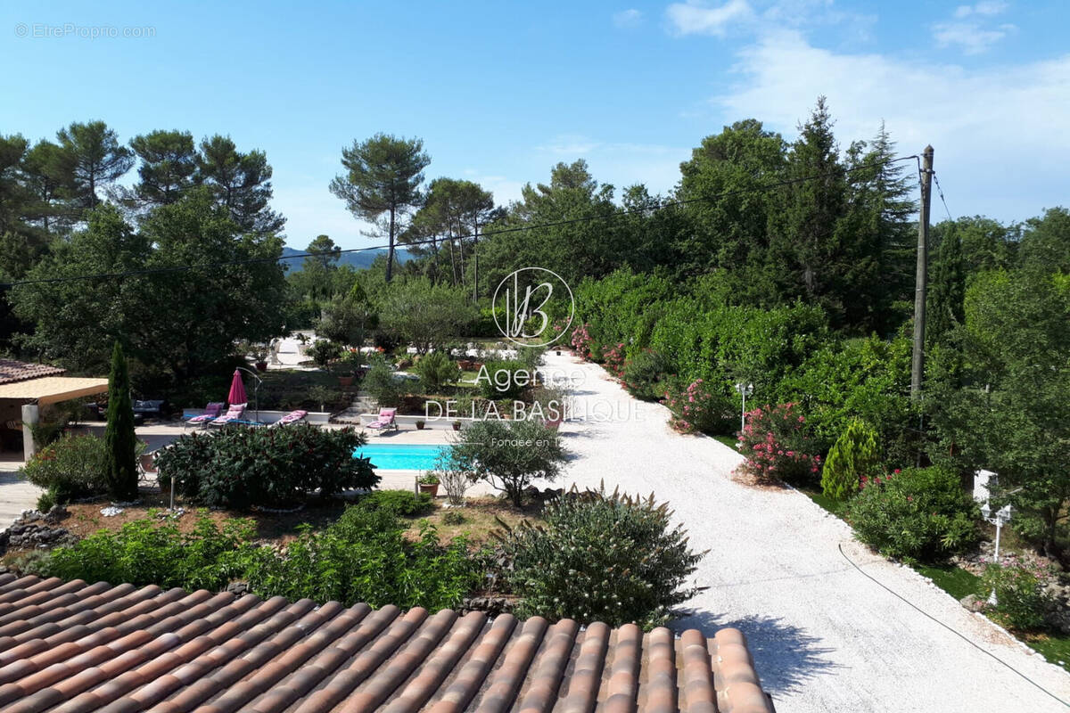 Maison à SAINT-MAXIMIN-LA-SAINTE-BAUME