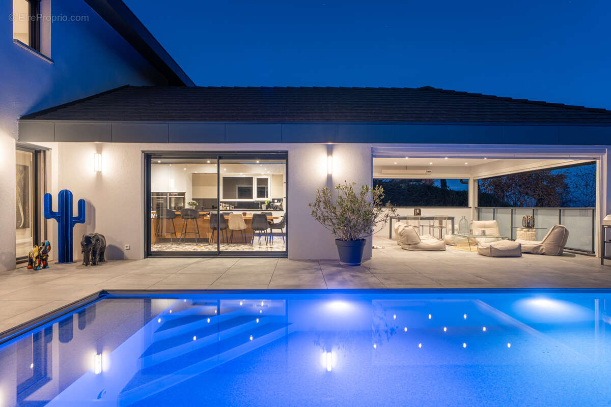 Maison à DIVONNE-LES-BAINS