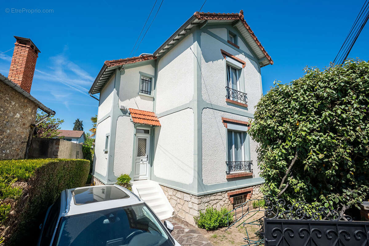 Maison à LE VESINET