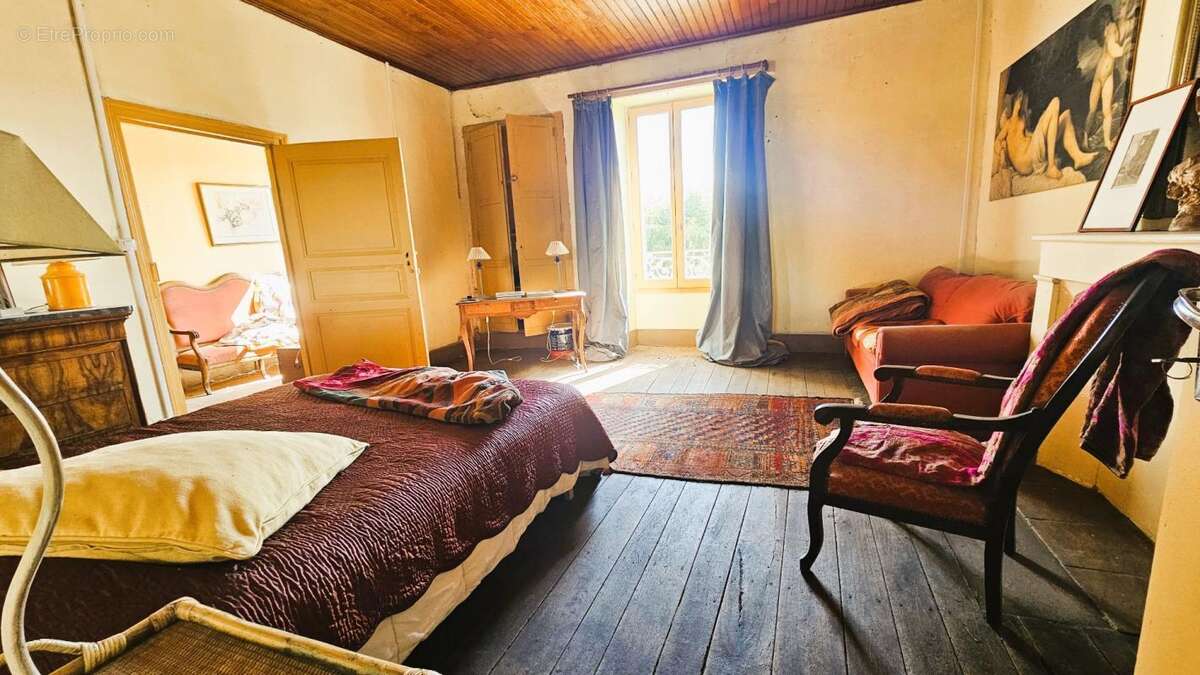 Maison à CAYLUS