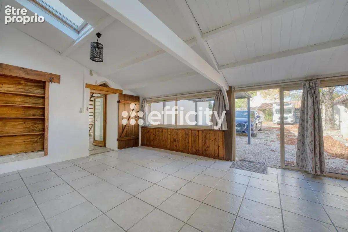 Maison 14 pièces 260 m² à vendre à Vouhe (17700) - photo 6