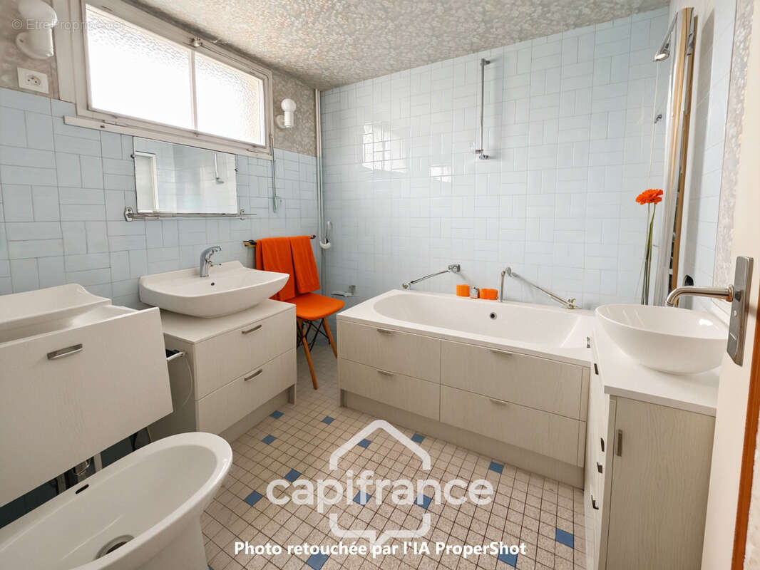 Maison à vendre maison 5 pièces dont 3 chambres VILLIERS (86) Terrain de 1028 m² avec dépendances - photo 19