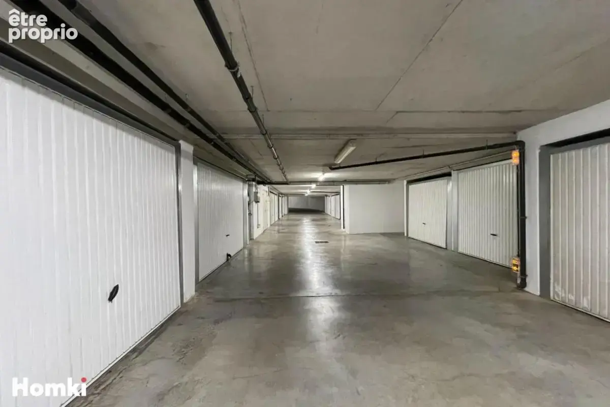 Garage de 13 m² à Nice 06200, Avenue de Fabron - photo 2