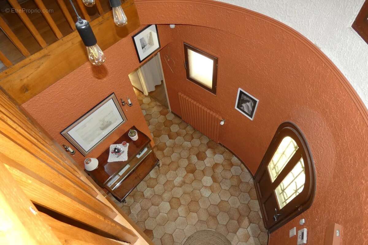 Maison à MONTCHANIN