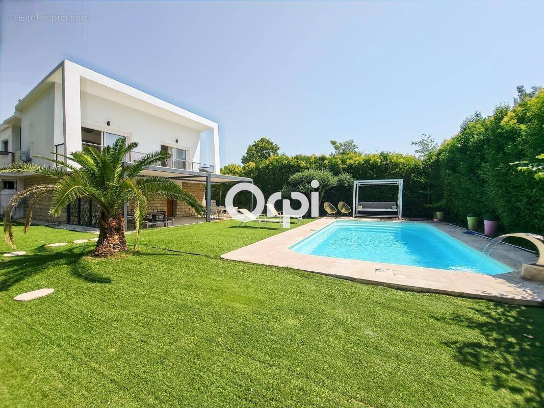 Maison à CARNOUX-EN-PROVENCE