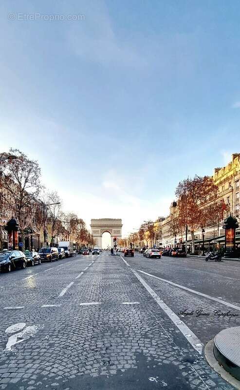 Commerce à PARIS-16E