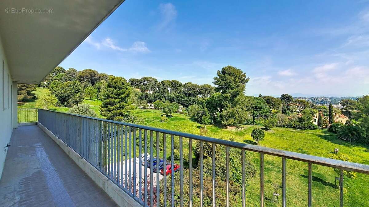 Appartement à CAGNES-SUR-MER