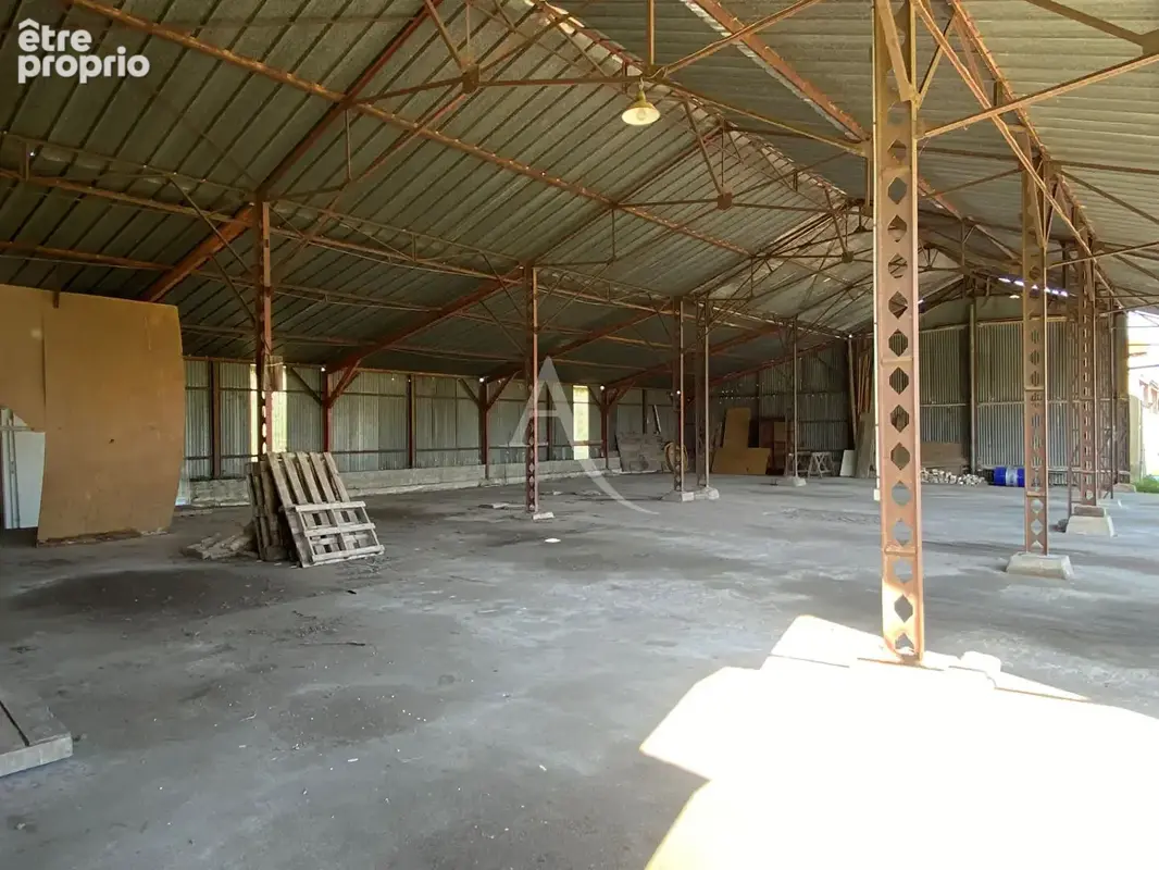 Hangar a vendre a romorantin sur terrain constructible - photo 3