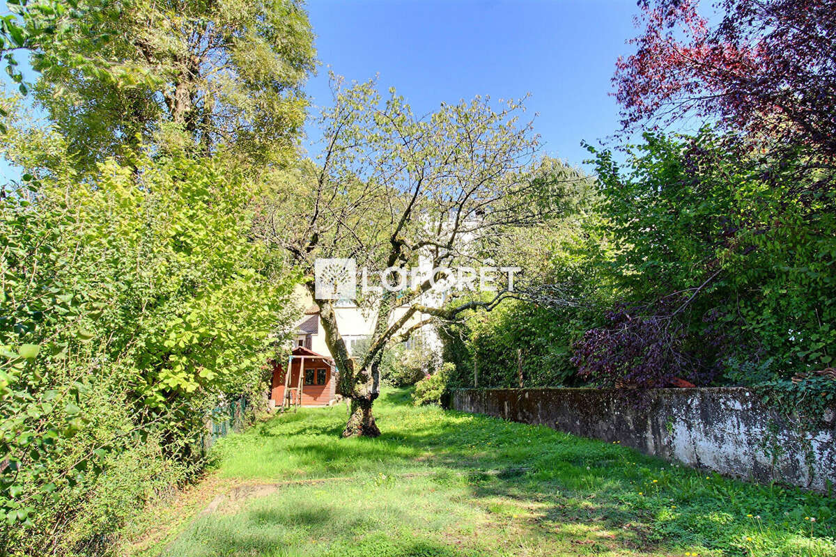 Appartement à NEUVILLE-SUR-SAONE