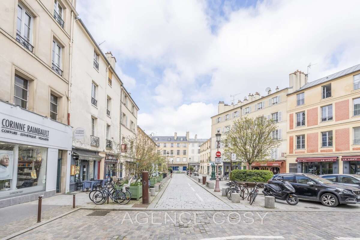 Appartement à VERSAILLES