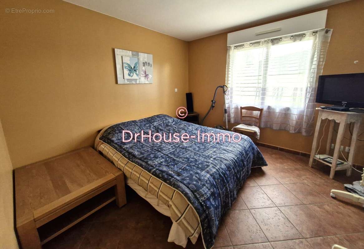 Maison à HORNOY-LE-BOURG